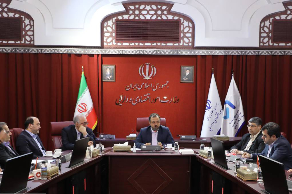 پرداخت نخستین خسارت از محل صندوق بیمه حوادث طبیعی ساختمان به زلزلهزدگان هرمزگانی